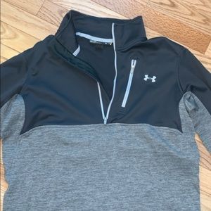 Under armour half zip pull over